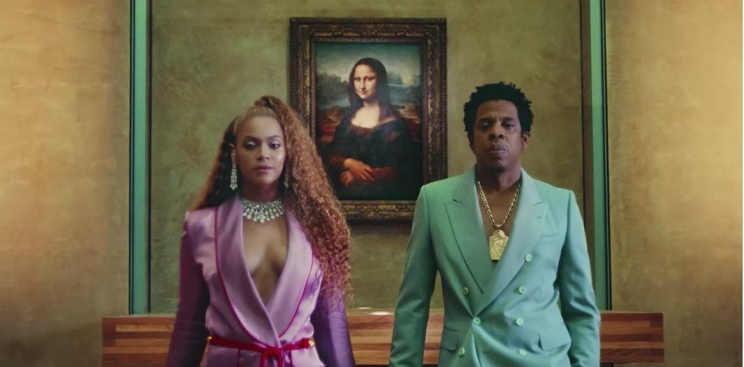 Οι Γάλλοι «κράζουν» το βίντεο των Beyoncé και Jay-Z στο Λούβρο: Φτάνει τόση μεγαλομανία!