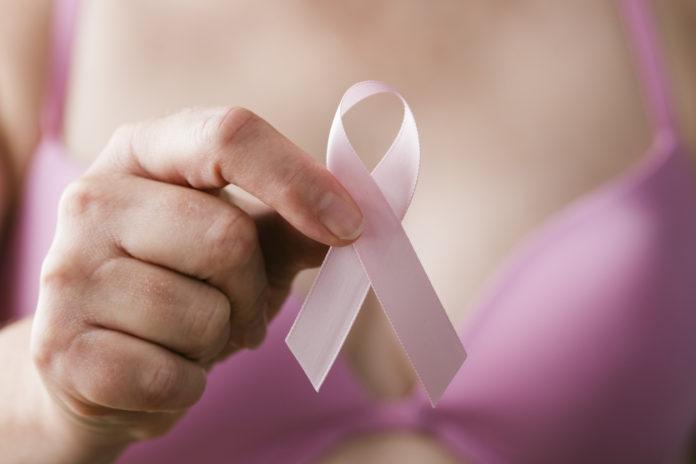 Καρκίνος του μαστού: Τα επτά σημάδια εκτός από τον όγκο στο στήθος…