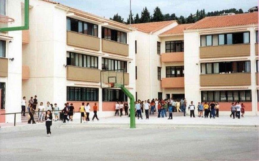 ΟΛΜΕ: Αντιδρά στο άνοιγμα των σχολείων – Τι φοβούνται οι καθηγητές