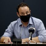 Μαγιορκίνης: Η πανδημία μας δείχνει τα δόντια της