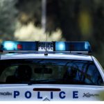 αυτοκίνητο-και-έβαλαν-φωτιά-σε-λάστιχα-Ξεσηκωμός-τσιγγάνων.jpg