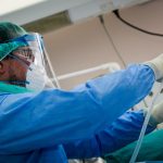 Κορωνοϊός: 43 νέοι θάνατοι από χθες το απόγευμα