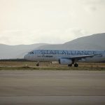 Aναχώρηση 106 αιτούντων διεθνούς προστασίας – οικογενειών με τα παιδιά