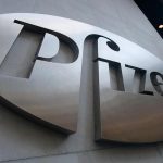 Reuters: 15,5 ευρώ ανά δόση πληρώνει η ΕΕ το εμβόλιο