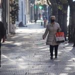 Απομακρύνεται η άρση των lockdown – Πότε ξεκινούν οι εμβολιασμοί