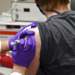 Βρετανία: Σχεδόν 140.000 άνθρωποι έχουν λάβει ήδη την πρώτη δόση