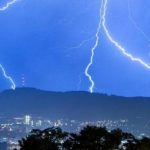 Βροχές και τοπικές καταιγίδες αύριο