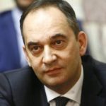 Παραμένει εμπύρετος και με δύσπνοια στη ΜΕΘ ο Γ. Πλακιωτάκης
