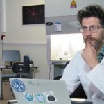 Ρωσία: Νεκρός επιστήμονας που συμμετείχε στην έρευνα για τα εμβόλια