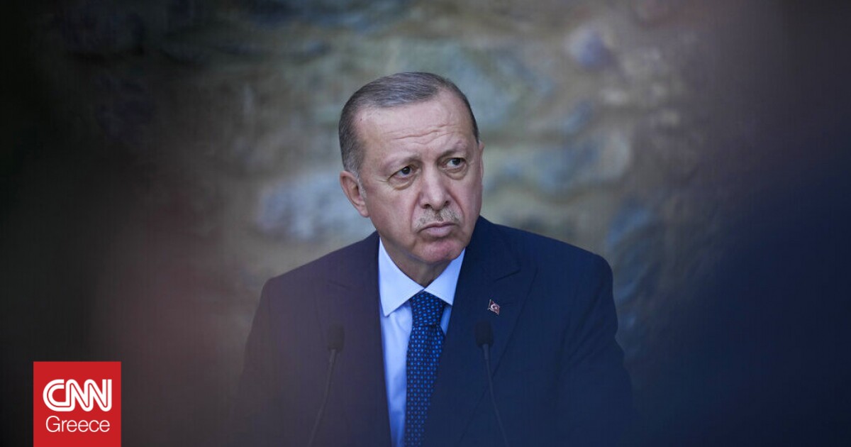 Απειλές Ερντογάν προς τη Δύση: Θα πληρώσουν για το κλείσιμο των προξενείων τους