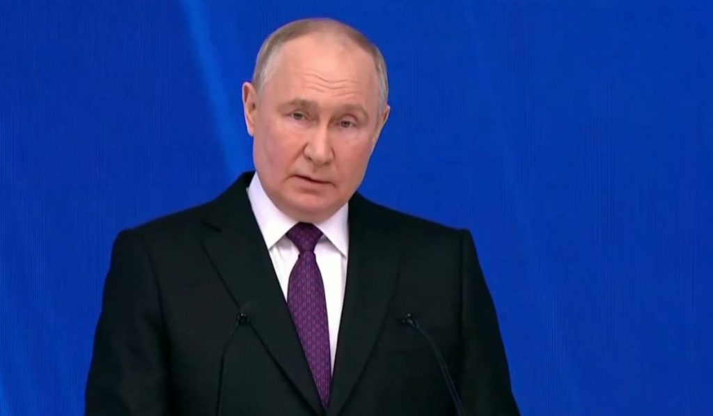Ρωσία: Ο Πούτιν απειλεί με πυρηνικό πόλεμο το ΝΑΤΟ