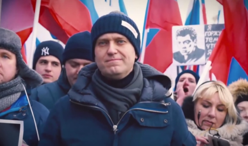 Αλεξέι Ναβάλνι: «Ποτάμι» οργής στην κηδεία του στη Ρωσία