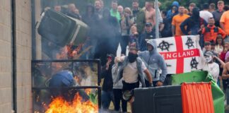 2024 08 04T180317Z 987348042 RC2299AL5HBG RTRMADP 5 BRITAIN PROTESTS 1024x683 1.jpg