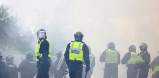 2024 08 04T184102Z 1078536195 RC2399AIEXYZ RTRMADP 5 BRITAIN PROTESTS 1024x682.jpg