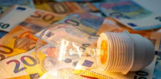 iStock 1972324062 696x463.webp.webp.webp