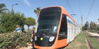 tram.jpg