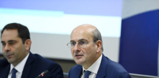 xatzidakis 608x412.jpg