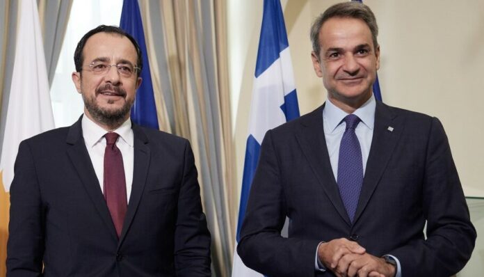 Mitsotakis Christodoulidis 910x521 1.jpg