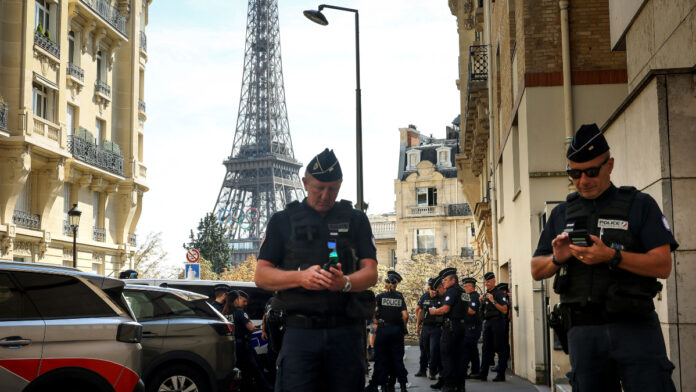 PARIS POLICE.jpg