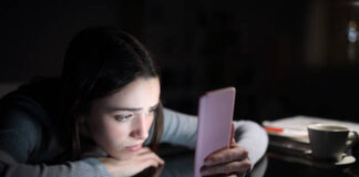 mobile.teens .jpeg