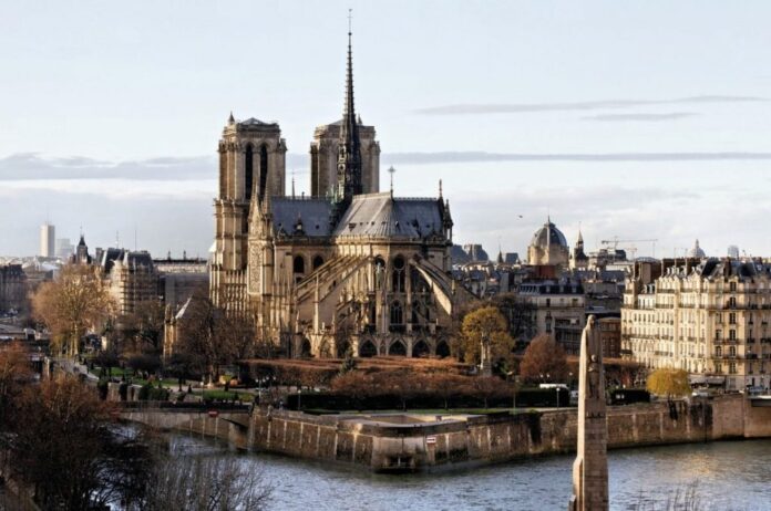 notre dame of paris 568858 1280 1 1200x797 1 1024x680.jpg