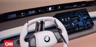 82d81620 BMW Panoramic iDrive CES 2025 2 og.jpg