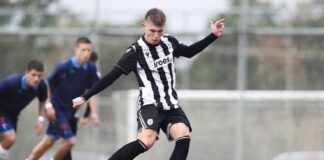 SPYR8835 paok.jpg