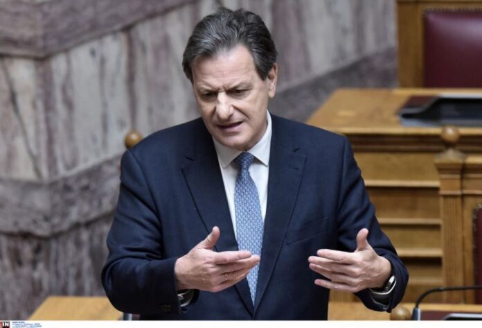 Theodwros Skylakakis 1.jpg