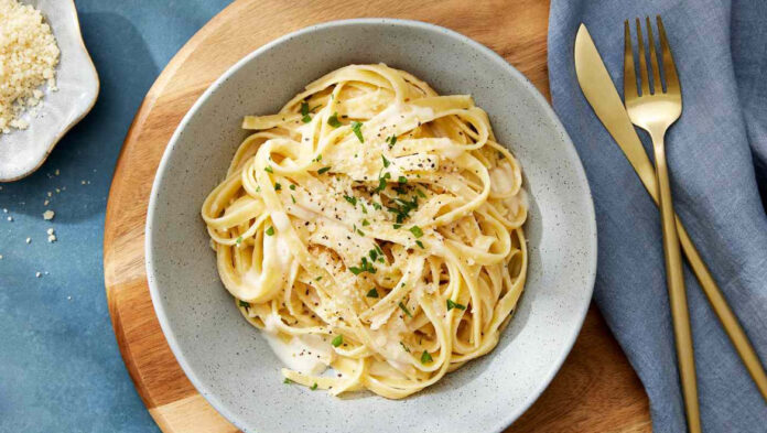 alfredopasta.jpg alfredopasta.jpg