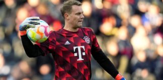 manuel neuer bayern training.jpg