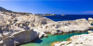 milos sarakiniko05.jpg