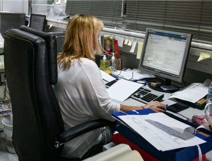 proslipseis 1 1.jpg proslipseis 1 1.jpg