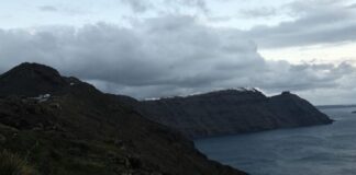 santorini 3.jpg