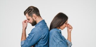 10 1 fraseis poy den prepei na leme sto sidrofo mas.jpg