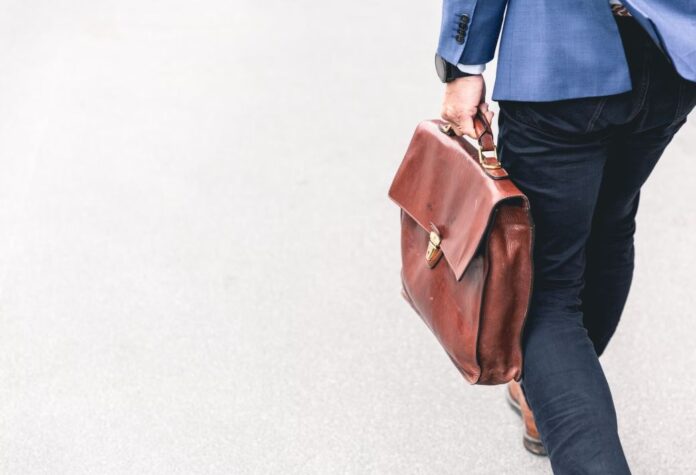 1743172235 katwtatos misthos 1 1.jpg