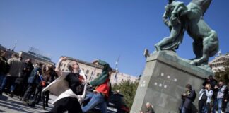 2025 03 04T131148Z 826339424 RC2C6DAMDPMJ RTRMADP 5 SERBIA PARLIAMENT 1024x683.jpg