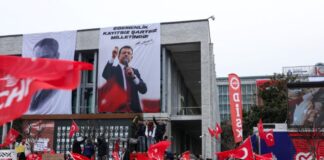 2025 03 23T152627Z 876455381 RC23JDA5CFIV RTRMADP 5 TURKEY OPPOSITION PROTEST 2 1200x800 1 1024x683.jpg