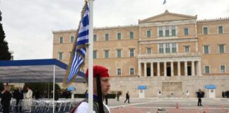 4626318 scaled 1 607x412.jpg