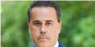 Stauros Papastaurou 1.jpg