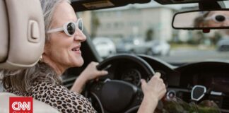 a8d8d9c1 older woman driver og.jpg