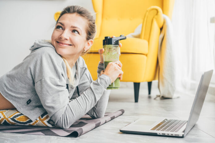 akatastasia den simainei tebelia.jpg