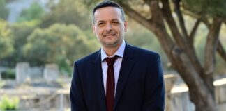 doukas xaris 1024x575.jpg