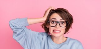 Portrait,Of,Attractive,Unsure,Girly,Awkward,Girl,Dont,Know,Reaction