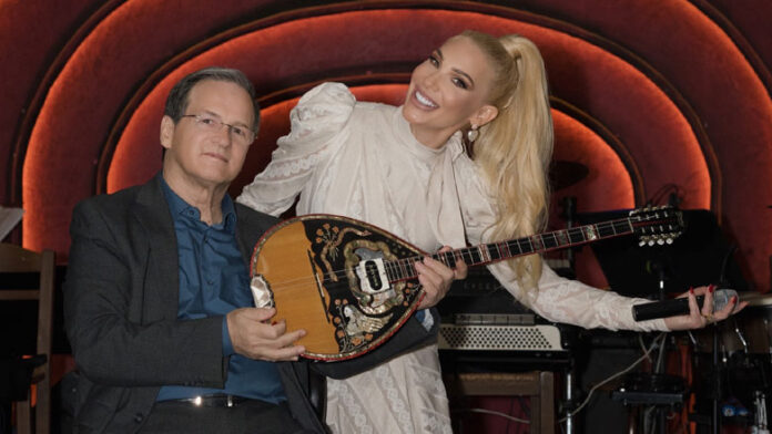 niknik.jpg niknik.jpg