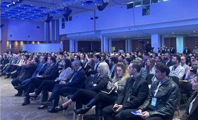 rebraiin greece london 768x464 1.jpg