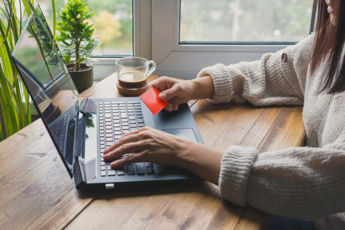 slow shopping lisi agores.jpg