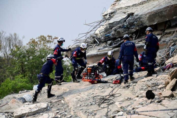 2025 03 31T155017Z 1586471002 RC2FODAG1UBQ RTRMADP 5 MYANMAR QUAKE 1200x800 1 1024x683.jpg