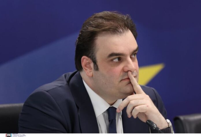 Kyriakos Pierrakakis 3 1.jpg