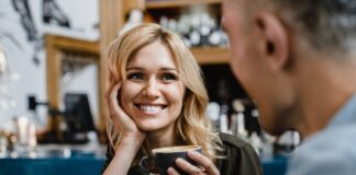 adres goiteia gynaikes foni erotiki elksi.jpg