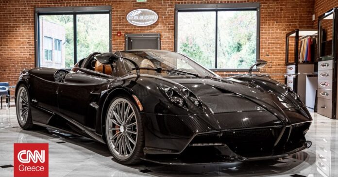 baafbd09 Pagani Huayra Roadster og.jpg